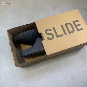 Adidas Yeezy Slide